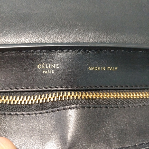Celine Croc Embossed Medium Trapeze - Picture 12 of 16